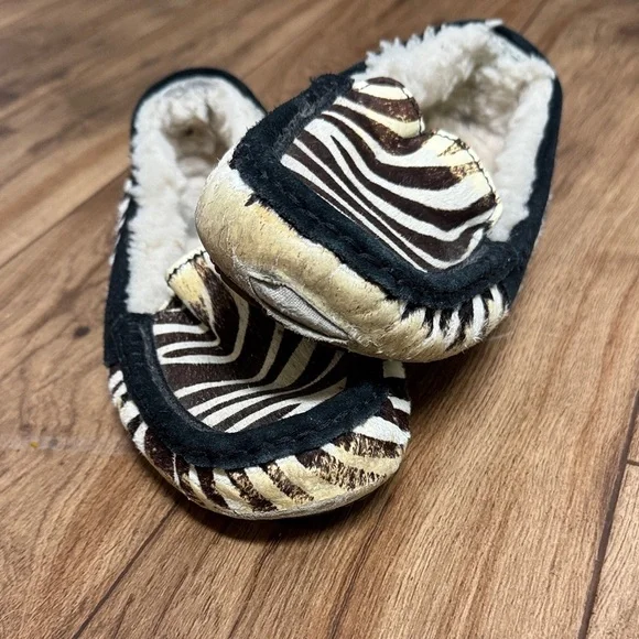 UGG Black and White Zebra Loafers - Picture 3 of 3